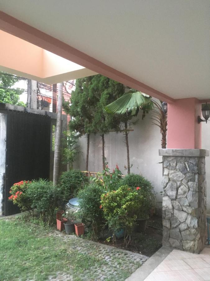 Triple Palms House Hotel Chiang Mai Buitenkant foto