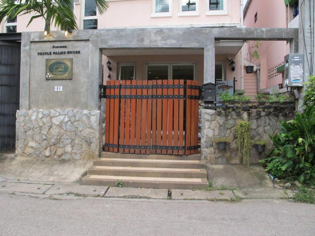 Triple Palms House Hotel Chiang Mai Buitenkant foto
