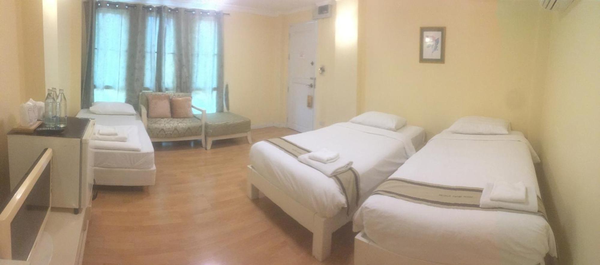 Triple Palms House Hotel Chiang Mai Buitenkant foto